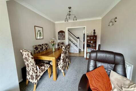 SITTING &amp; DINING ROOM