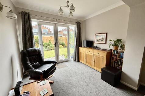 SITTING &amp; DINING ROOM