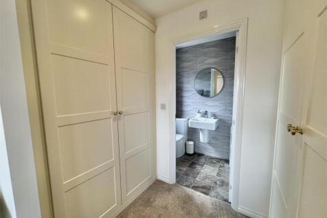 DRESSING AREA