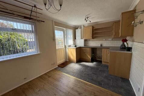 KITCHEN &amp; DINING ROOM
