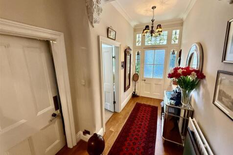 RECEPTION HALLWAY