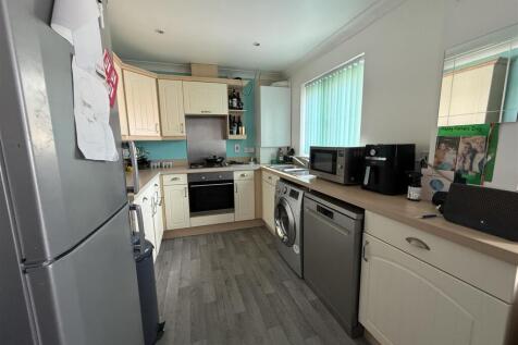 LOUNGE, DINER, KITCHEN