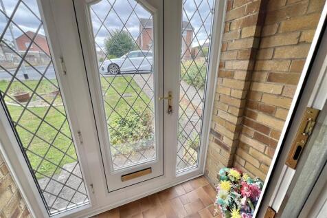 ENTRACE PORCH