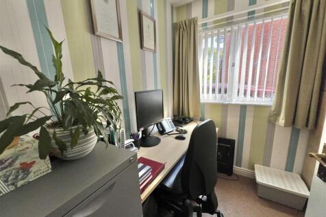 HOME OFFICE