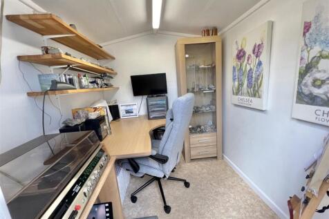 HOME OFFICE