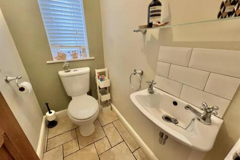 GROUND FLOOR WC
