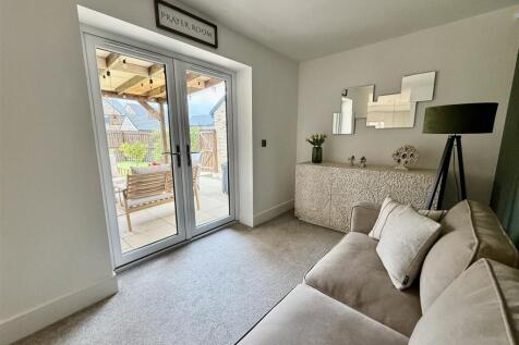GARDEN ROOM