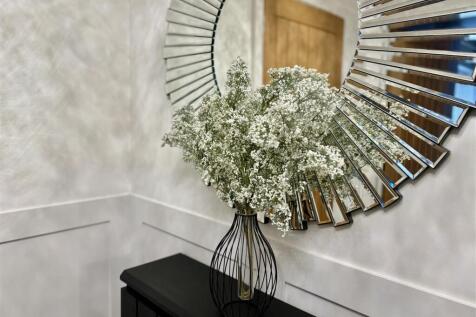 RECEPTION HALLWAY