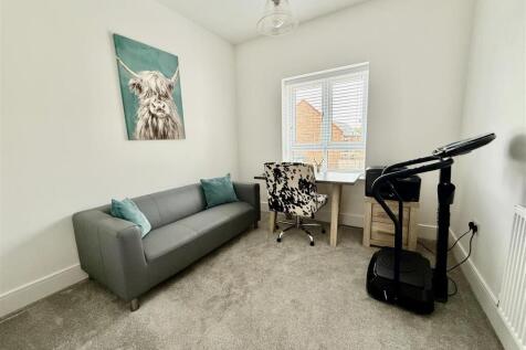 BEDROOM FIVE