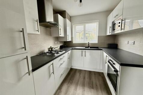 KITCHEN &amp; DINING ROOM