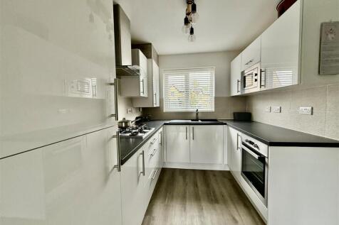 KITCHEN &amp; DINING ROOM
