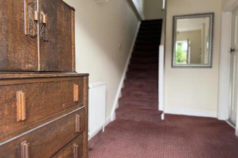 RECEPTION HALLWAY