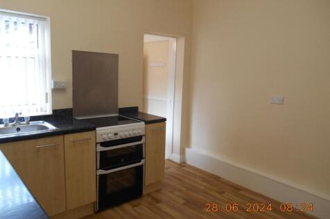 Kitchen 1.JPG