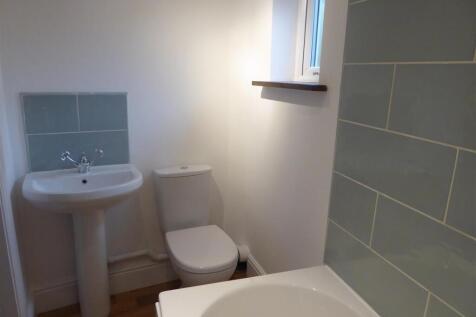 BATHROOM/WC