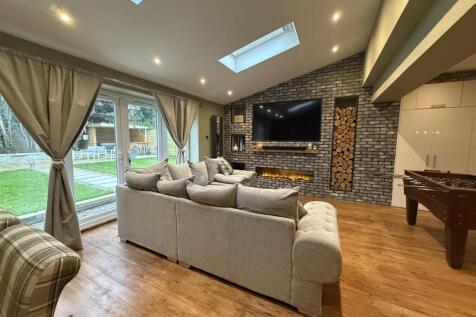 KITCHEN, DINING &amp; LIVING