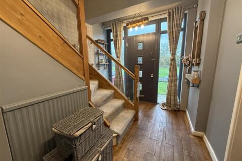 RECEPTION HALLWAY