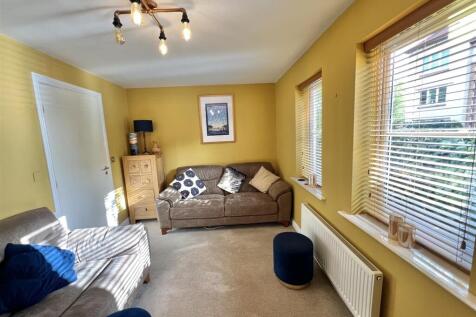 STUDY/SITTING ROOM