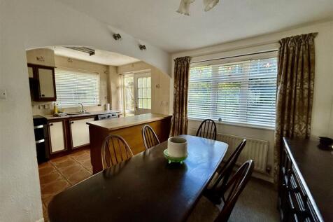 KITCHEN &amp; DINING ROOM