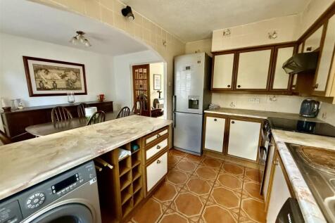 KITCHEN &amp; DINING ROOM