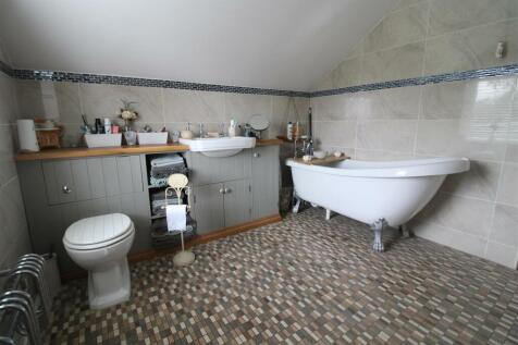 FAMILY/BATHROOM WC