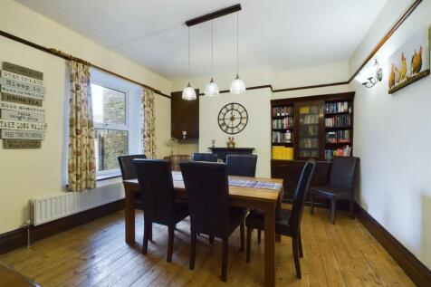 dining room.jpg