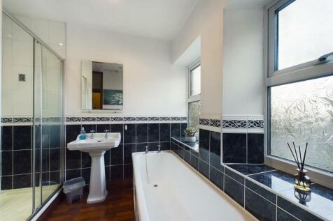 House Bath.jpg