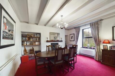 dining room.jpg