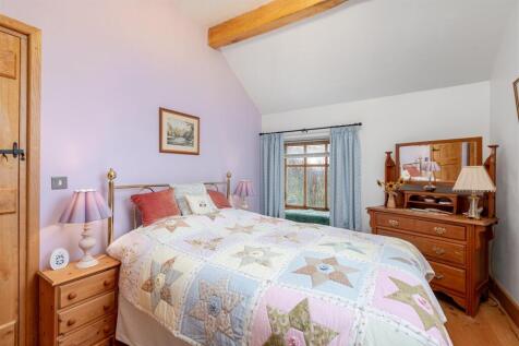Bedroom 2.jpg