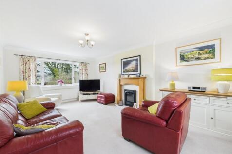 Living Room.jpg