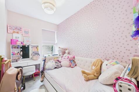 Bed 3.jpg