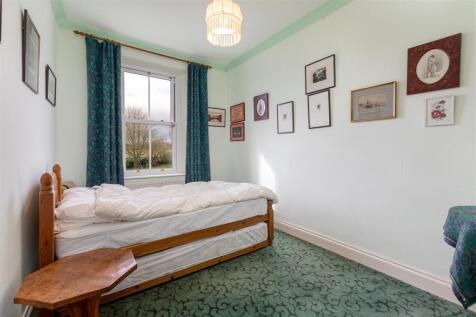 Rear Bedroom