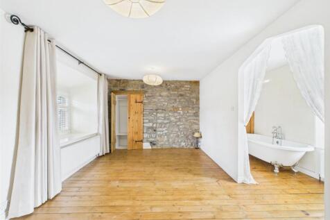 Master Suite.jpg