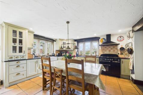 Kitchen.jpg