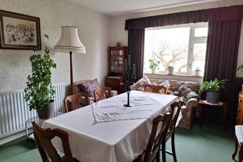 Dining Room.jpg