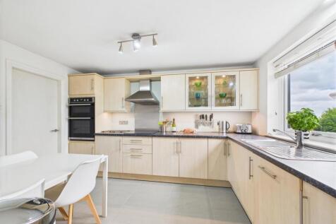 Kitchen 1.jpg