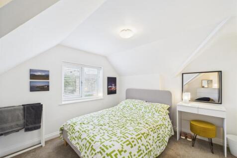 Bed 3.jpg