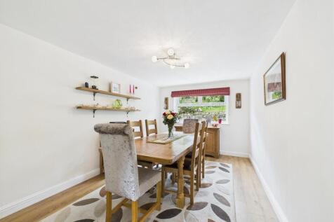 Dining Room.jpg