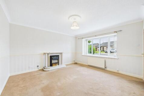 Living Room.jpg