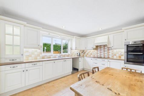 Kitchen.jpg