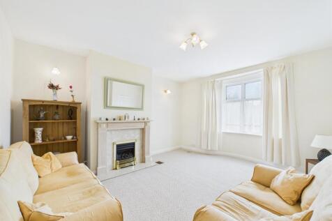 Living Room.jpg