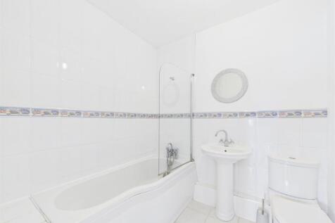 Ground Floor Ensuite.jpg