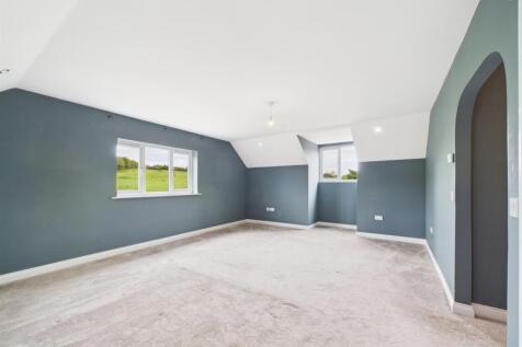 Master bedroom.jpg