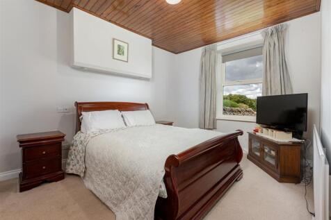 Ground floor Bed
