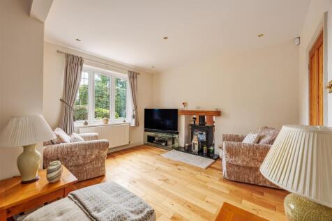 Juniper House, Station Road_013.jpg
