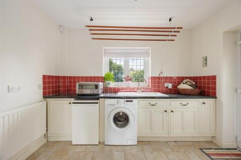 Juniper House, Station Road_022.jpg