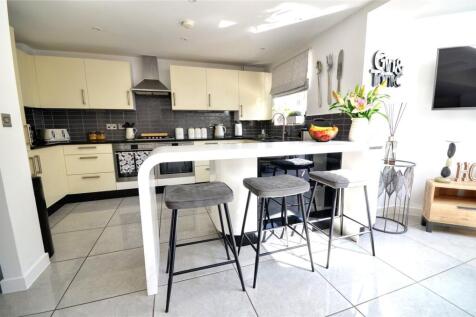 Kitchen/Dining/Famil