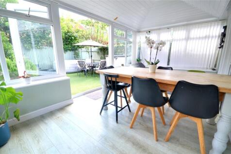 Conservatory/Dining