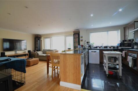 Lounge/Kitchen