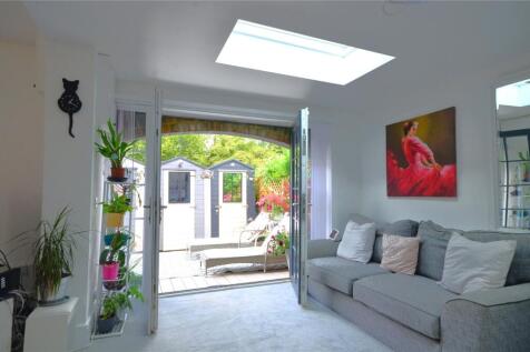 Living Room/Lounge