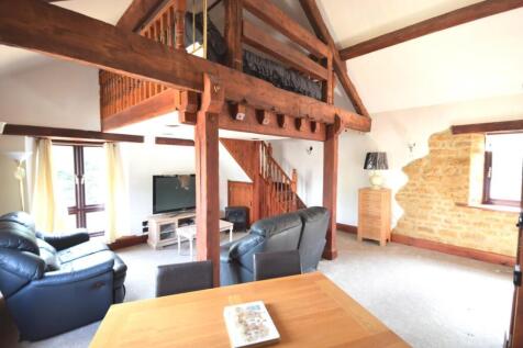 Lounge/sitting room